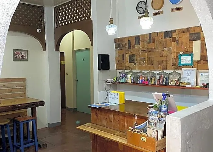 Hostal Jiji's *