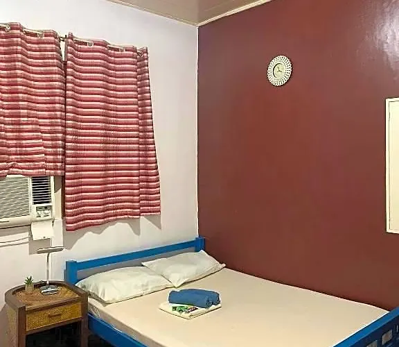 Jiji's Hostal *